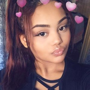 Meet your Posher, Joell